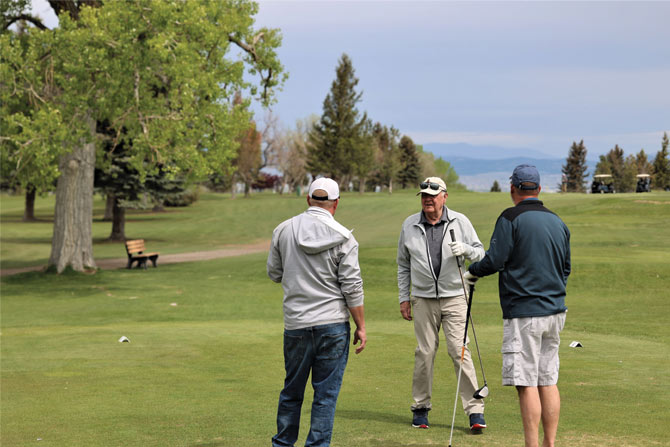 MFDA-Convention-men-golfing